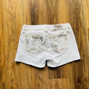Women’s Miss Me white Jean shorts size 30
